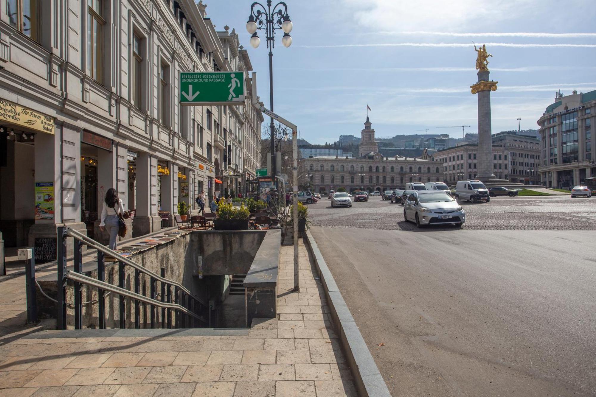 Hotel Middleton Tbilisi Exteriör bild
