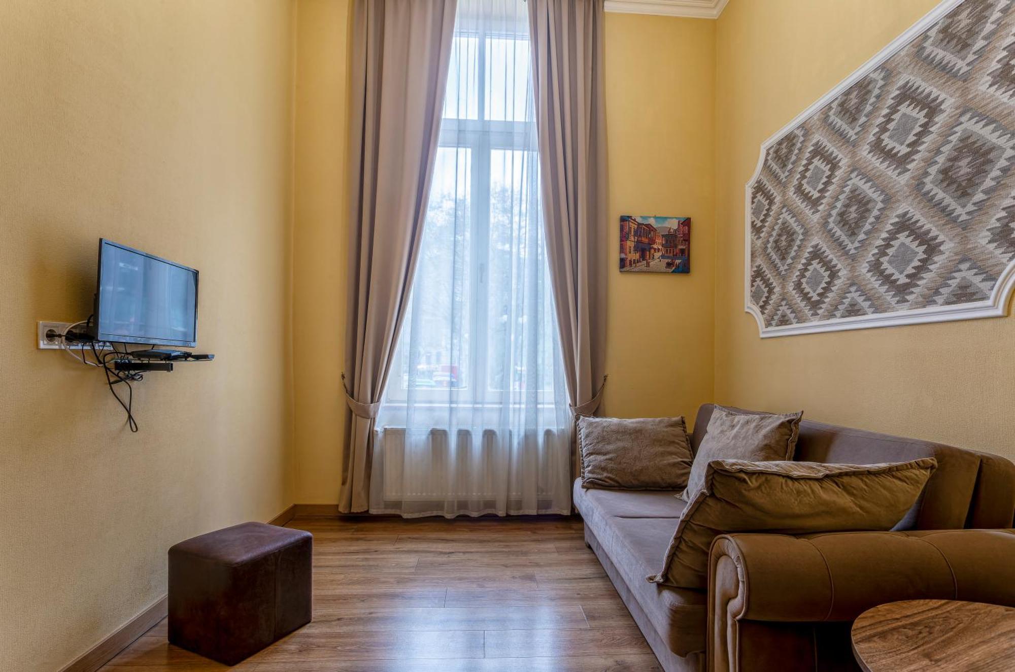 Hotel Middleton Tbilisi Exteriör bild